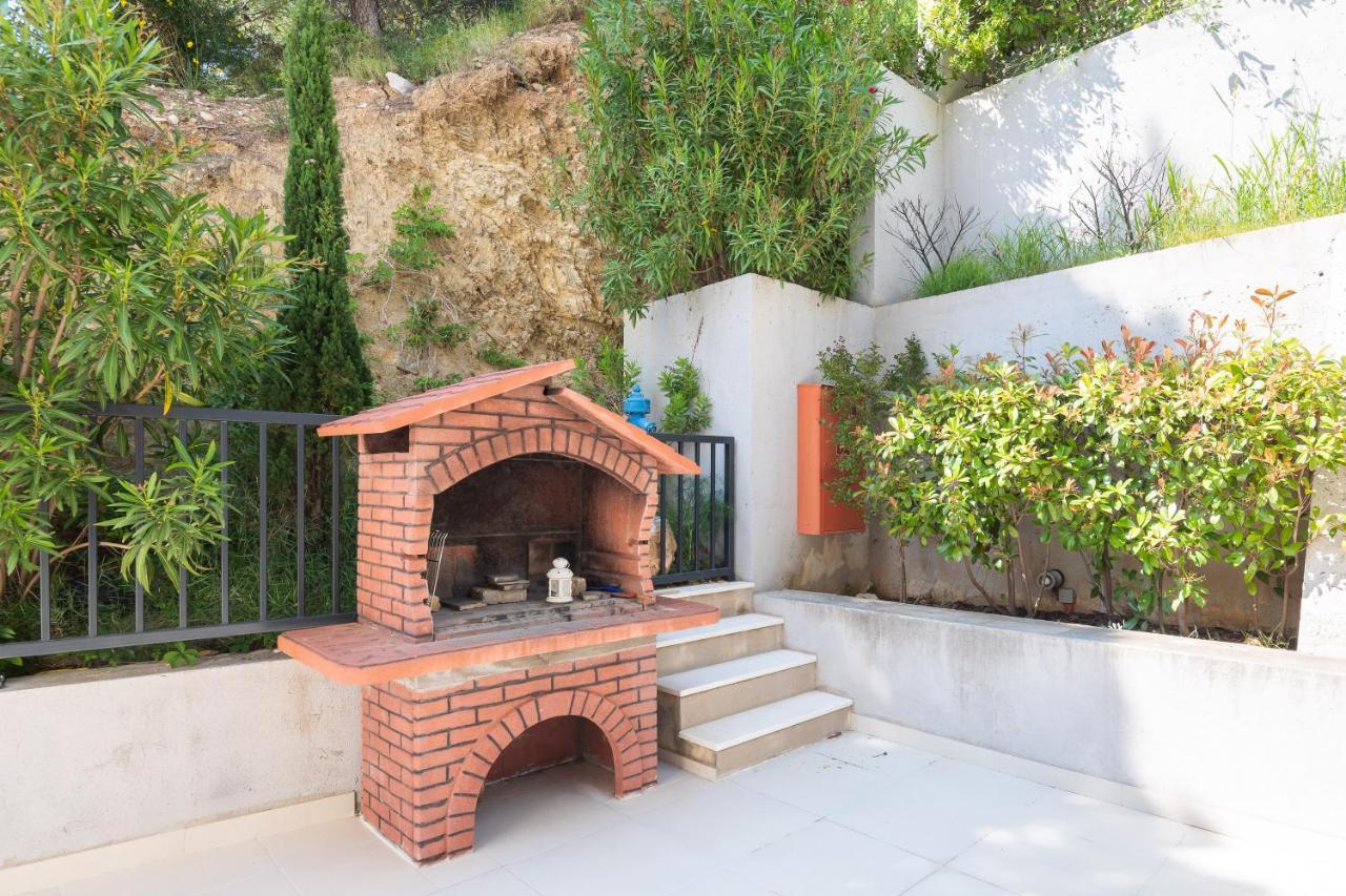 Villa Jolara With Heated Pool Mimice Bagian luar foto