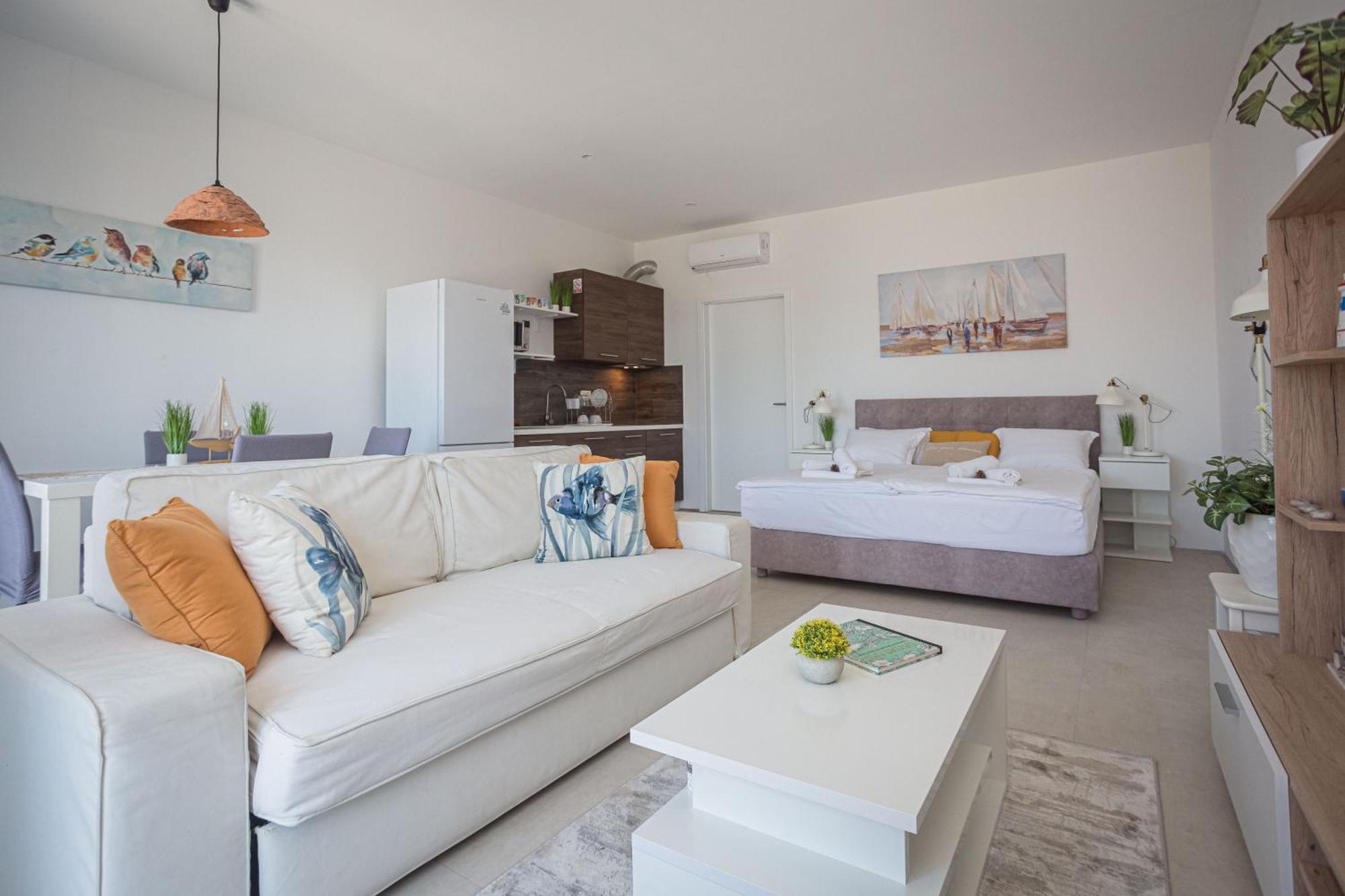 Villa Jolara With Heated Pool Mimice Bagian luar foto